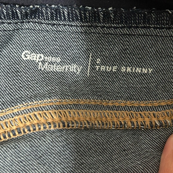 Gap Maternity Women's Skinny Dark Wash Denim Jeans Size 2 - Picture 3 of 4